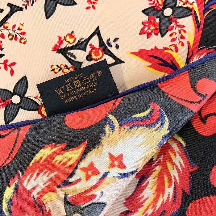 Louis Vuitton Scarf LVS00109